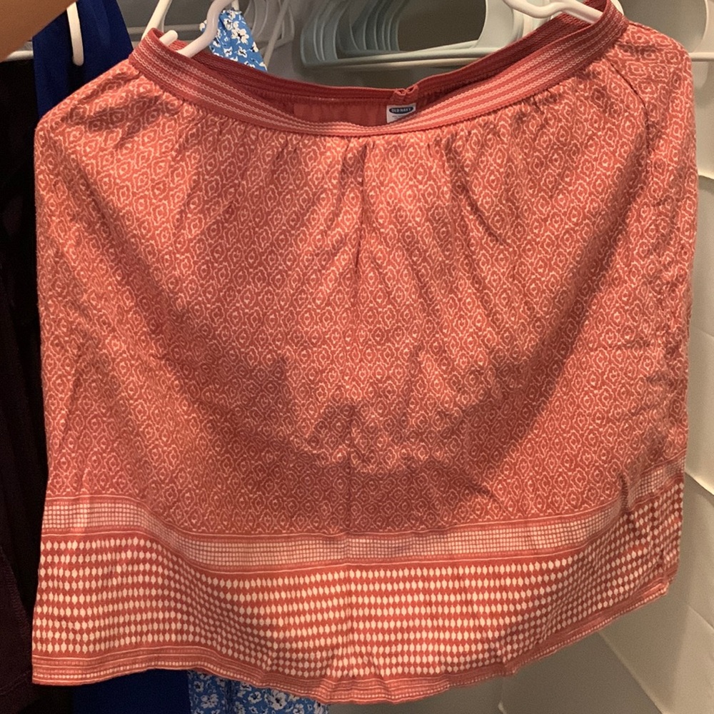 Coral mini skirt